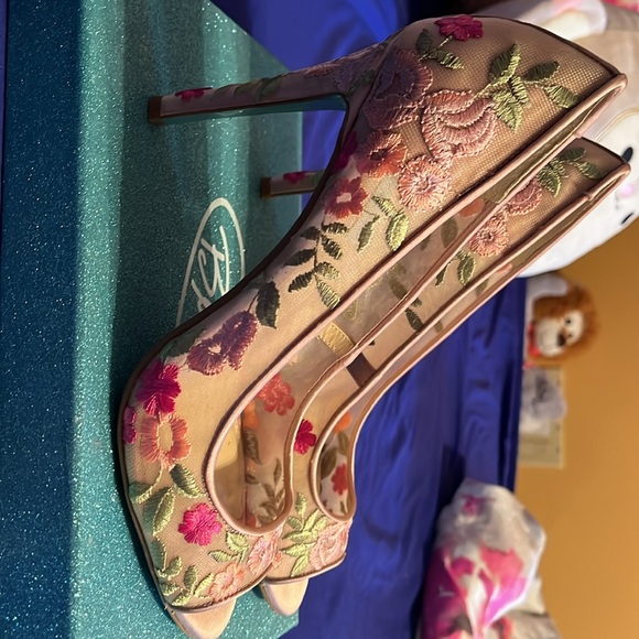 Blue by Betsey Johnson Shoes - Shades of Pink Embroidered Flowers